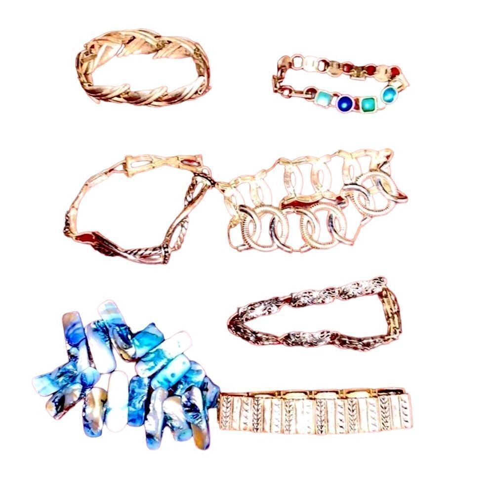 Bundle of bracelets need work - Picture 2 of 3